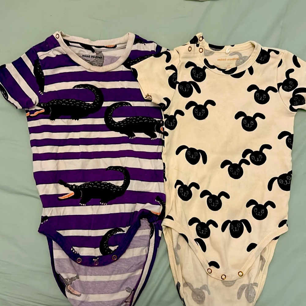 2x Mini Rodini Onesie